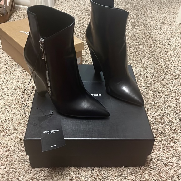 COPY - Saint Laurent Niki zip bootie - Picture 3 of 7